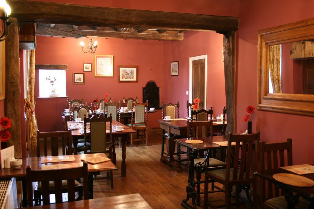 The Manor Guest House York Bagian luar foto