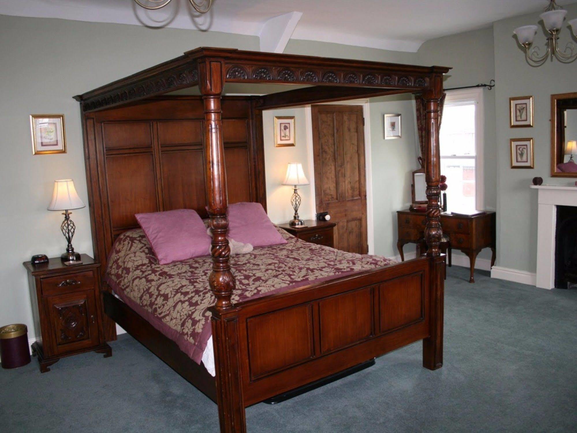 The Manor Guest House York Bagian luar foto